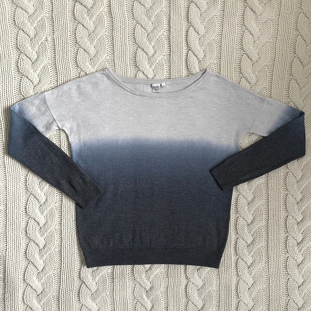 ⚡️3 for $20⚡️ Twik Gradient Thin Knit Long Sleeve Shirt